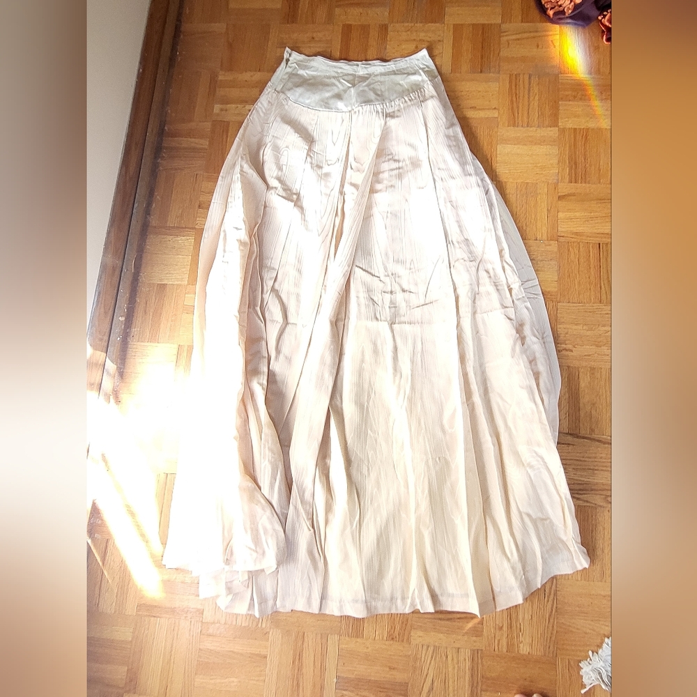 Light Cream Full Skirt